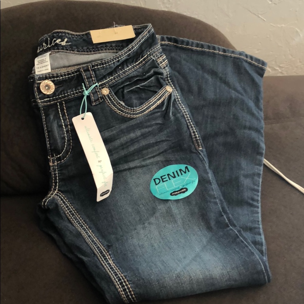 Brand new Maurice’s jeans
